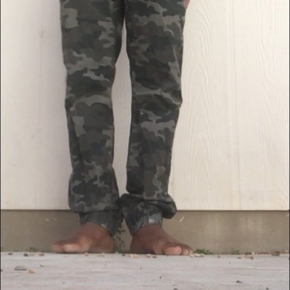 Camo theme levi pants
